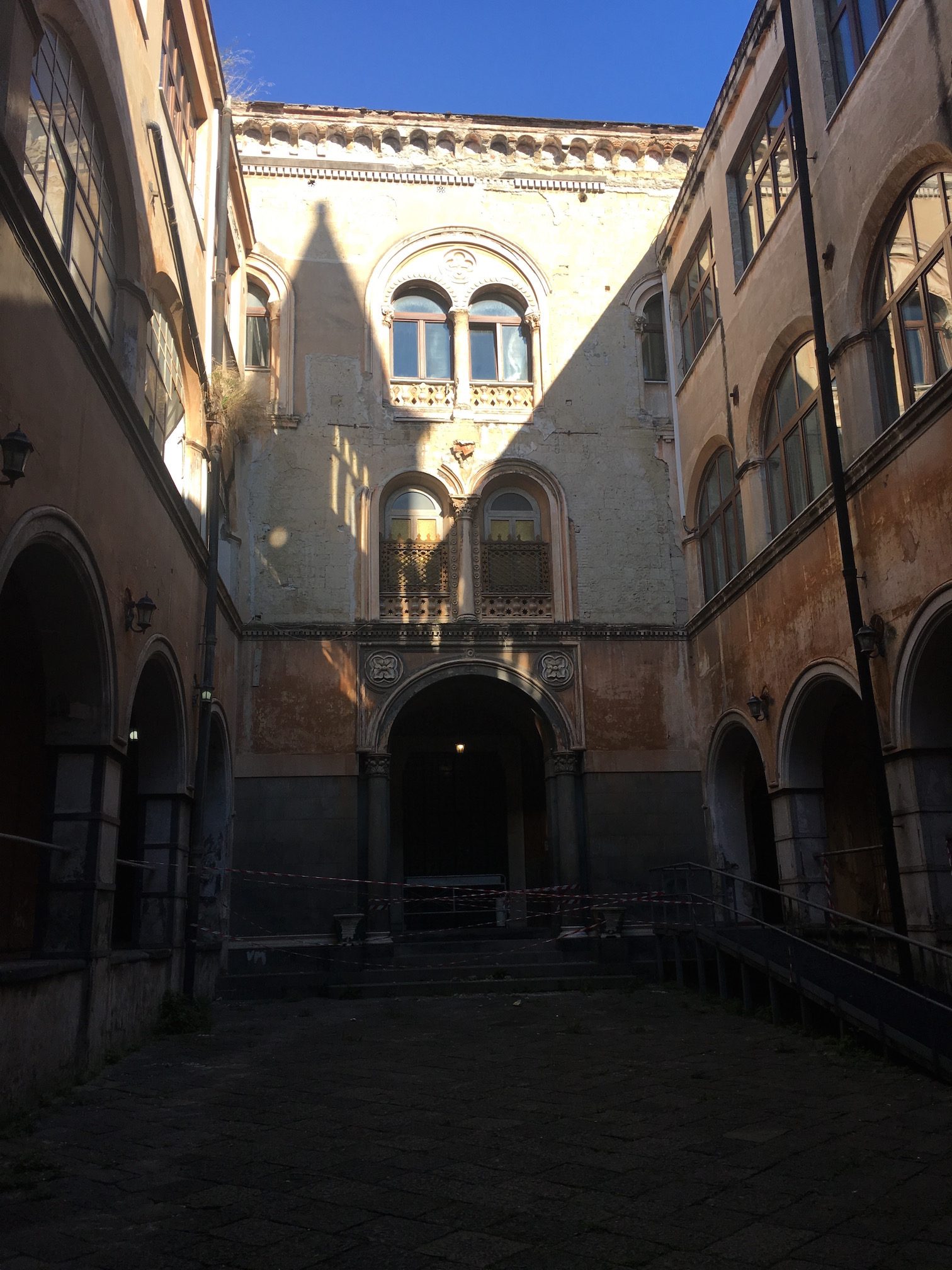 B St. Gennaro's Hospital, Naples 07.jpg